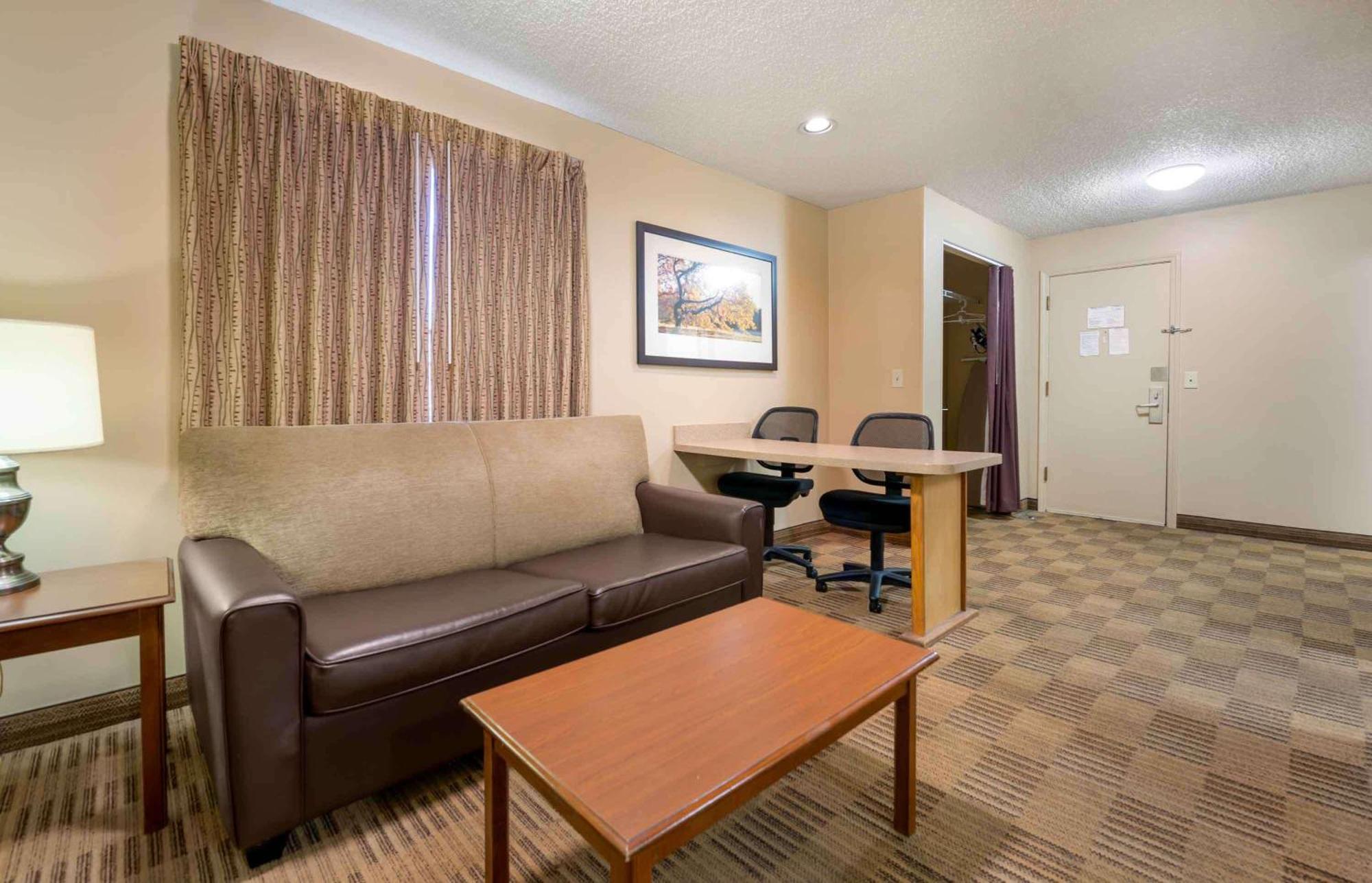 Extended Stay America Select Suites - Newport News - I-64 - Jefferson Avenue Exterior photo