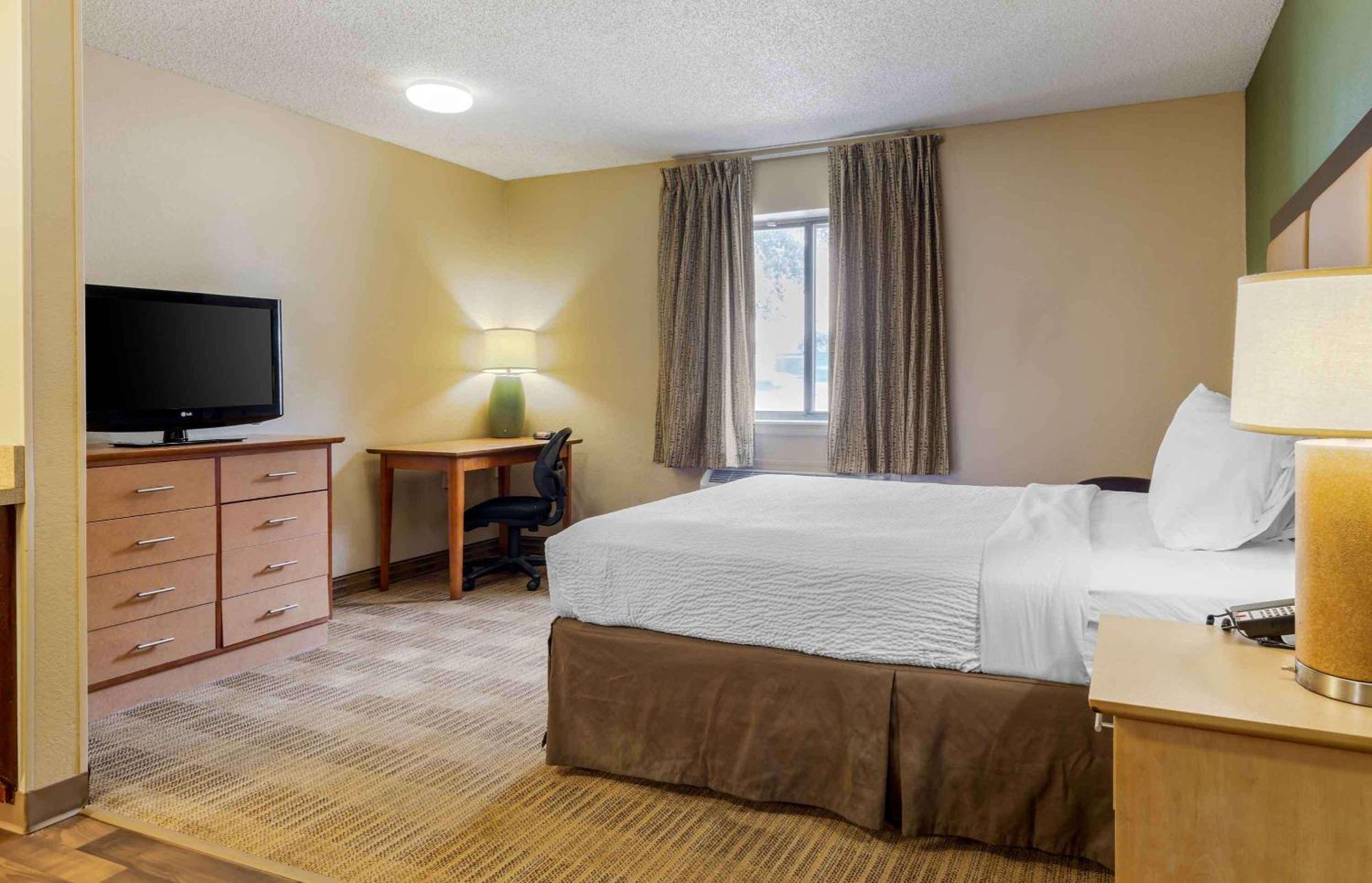 Extended Stay America Select Suites - Newport News - I-64 - Jefferson Avenue Exterior photo